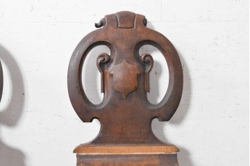 イギリスアンティーク　1900年頃　オーク材　ライオン(獅子)をかたどった彫刻脚がユニークなホールチェア2脚セット　(R-090555)