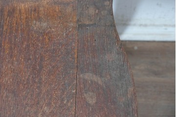 イギリスアンティーク　1900年頃　オーク材　ライオン(獅子)をかたどった彫刻脚がユニークなホールチェア2脚セット　(R-090555)