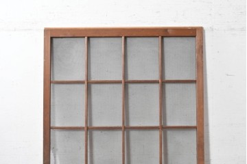 アンティーク建具　大正期　幅広　金属製の取っ手がアクセントを添えるきつね格子戸1枚　(R-090560)