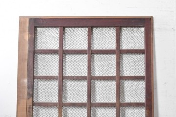 アンティーク建具　明治から大正期　素朴で味わい深い金網入りきつね格子蔵戸1枚　(R-090561)