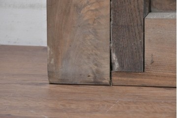 アンティーク建具　明治から大正期　素朴で味わい深い金網入りきつね格子蔵戸1枚　(R-090561)