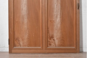 アンティーク建具　大正から昭和初期　高級品　杉材　大正ロマンの雰囲気漂う作りの良い幅広扉1枚　(R-090563)