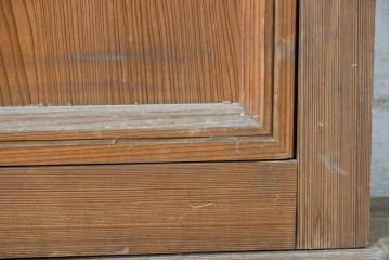 アンティーク建具　大正から昭和初期　高級品　杉材　大正ロマンの雰囲気漂う作りの良い幅広扉1枚　(R-090563)