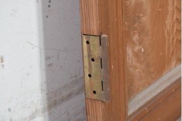 アンティーク建具　大正から昭和初期　高級品　杉材　大正ロマンの雰囲気漂う作りの良い幅広扉1枚　(R-090563)