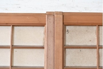 ヴィンテージ建具　昭和中期　幅広　細かな格子組が上品な猫間障子戸2枚セット　(R-090568)