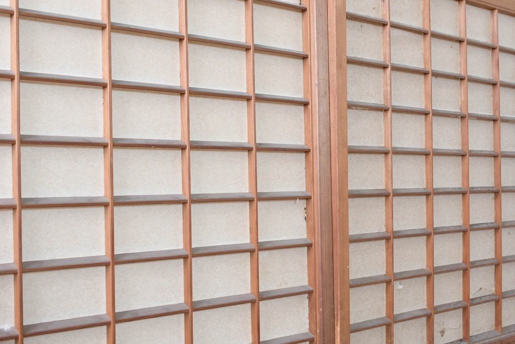 ヴィンテージ建具　昭和中期　幅広　細かな格子組が上品な猫間障子戸2枚セット　(R-090568)