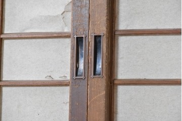ヴィンテージ建具　昭和中期　幅広　細かな格子組が上品な猫間障子戸2枚セット　(R-090568)