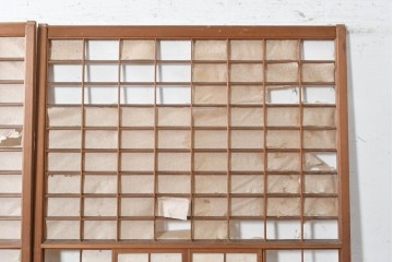 ヴィンテージ建具　昭和中期　幅広　細かな格子組が上品な猫間障子戸2枚セット　(R-090569)