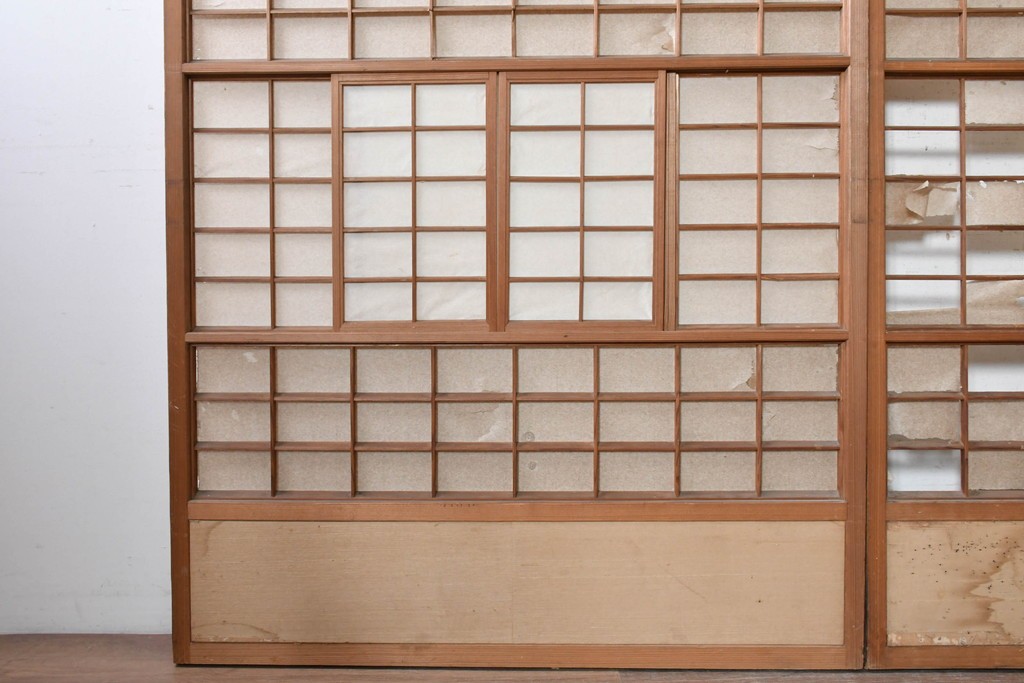 ヴィンテージ建具　昭和中期　幅広　細かな格子組が上品な猫間障子戸2枚セット　(R-090569)