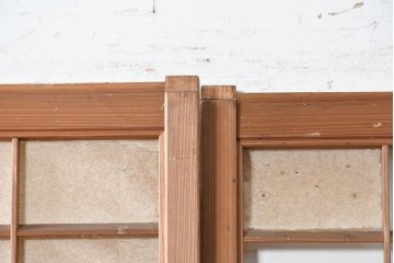 ヴィンテージ建具　昭和中期　幅広　細かな格子組が上品な猫間障子戸2枚セット　(R-090569)