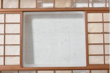 ヴィンテージ建具　昭和中期　幅広　細かな格子組が上品な猫間障子戸2枚セット　(R-090569)