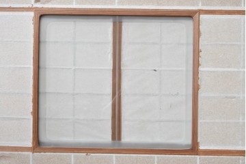 ヴィンテージ建具　昭和中期　幅広　細かな格子組が上品な猫間障子戸2枚セット　(R-090569)