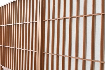 アンティーク建具　昭和初期　幅広　やわらかな光を取り込む額入り障子戸2枚セット　(R-090570)
