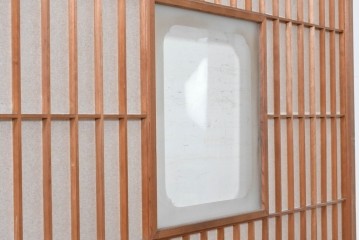 アンティーク建具　昭和初期　幅広　やわらかな光を取り込む額入り障子戸2枚セット　(R-090570)