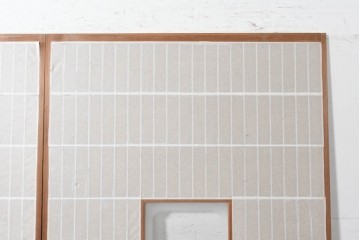 アンティーク建具　昭和初期　幅広　やわらかな光を取り込む額入り障子戸2枚セット　(R-090570)