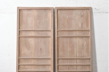 アンティーク建具　昭和初期　幅狭　横桟がアクセントを添える素朴な引き戸2枚セット　(R-090571)