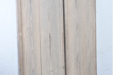 アンティーク建具　昭和初期　幅狭　横桟がアクセントを添える素朴な引き戸2枚セット　(R-090571)