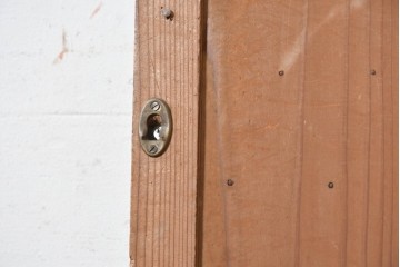 和製ヴィンテージ　昭和初期から昭和中期　木目を活かしたシンプルな板戸1枚　(R-090575)