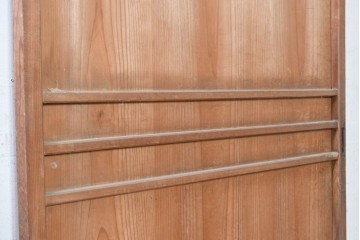 和製ヴィンテージ　昭和初期から昭和中期　木目を活かしたシンプルな板戸1枚　(R-090577)