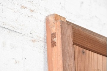 和製ヴィンテージ　昭和初期から昭和中期　木目を活かしたシンプルな板戸1枚　(R-090577)
