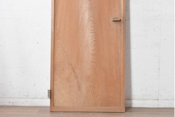 ヴィンテージ建具　昭和中期　幅狭　鏡板一枚板　曲げ木のデザインが印象的なドア1枚　(R-090581)