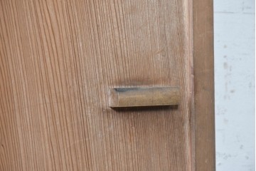 ヴィンテージ建具　昭和中期　幅狭　鏡板一枚板　曲げ木のデザインが印象的なドア1枚　(R-090581)