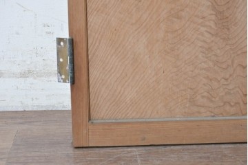 ヴィンテージ建具　昭和中期　幅狭　鏡板一枚板　曲げ木のデザインが印象的なドア1枚　(R-090581)
