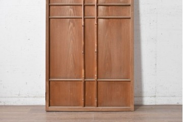 ヴィンテージ建具　昭和中期　竹の装飾がアクセントになった端正なデザインのドア1枚　(R-090584)