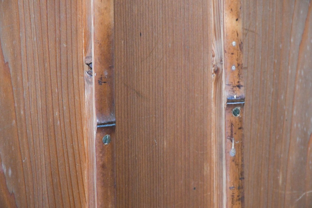 ヴィンテージ建具　昭和中期　竹の装飾がアクセントになった端正なデザインのドア1枚　(R-090584)