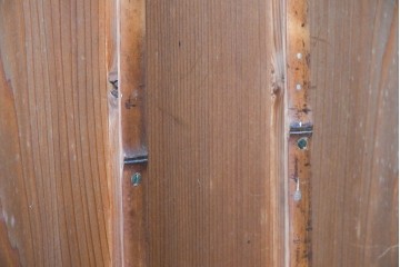 ヴィンテージ建具　昭和中期　竹の装飾がアクセントになった端正なデザインのドア1枚　(R-090584)