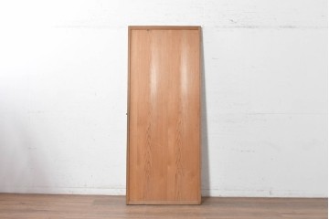 ヴィンテージ建具　昭和中期　竹の装飾がアクセントになった端正なデザインのドア1枚　(R-090584)