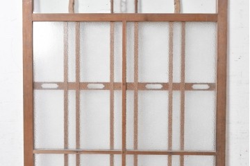 アンティーク建具　昭和期　透かし装飾が個性的な凝ったつくりのガラス引き戸1枚　(R-090585)