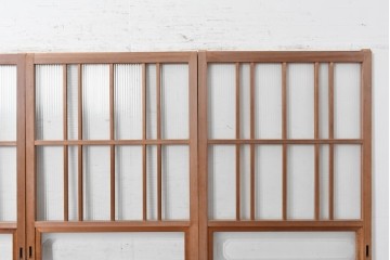 ヴィンテージ建具　昭和後期　型板ガラスと木目を楽しめるガラス戸4枚セット　(R-090587)