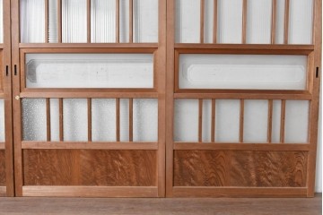 ヴィンテージ建具　昭和後期　型板ガラスと木目を楽しめるガラス戸4枚セット　(R-090587)