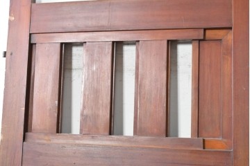 和製アンティーク　大正期から昭和初期　欅(ケヤキ)材　開閉できる無双を備えた木目豊かな門扉2枚(1対)セット　(R-090588)
