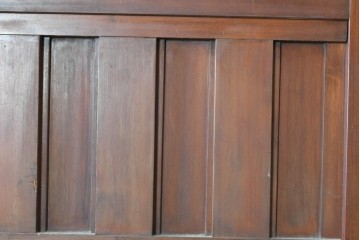 和製アンティーク　大正期から昭和初期　欅(ケヤキ)材　開閉できる無双を備えた木目豊かな門扉2枚(1対)セット　(R-090588)