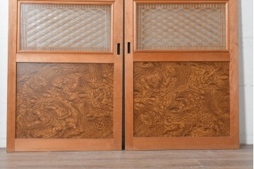 ヴィンテージ建具　昭和後期　欅(ケヤキ)玉杢プリント合板　三重菱の組子細工が美しい帯戸2枚セット　(R-090590)