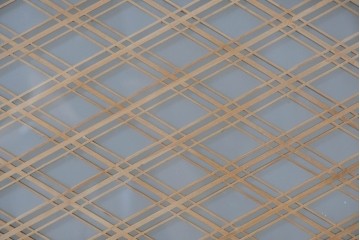 ヴィンテージ建具　昭和後期　欅(ケヤキ)玉杢プリント合板　三重菱の組子細工が美しい帯戸2枚セット　(R-090591)