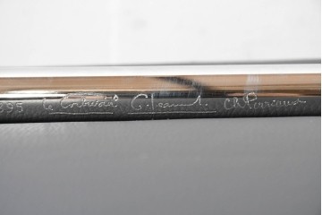 中古　美品　Cassina(カッシーナ)　ル・コルビュジエ(Le Corbusier)　LC3　GRAND CONFORT, GRAND MODELE(グランコンフォール グランモデル)　本革製　黒い張地と金属フレームの対比が際立つモダンな1人掛けソファ　定価約137万円　(R-090599)