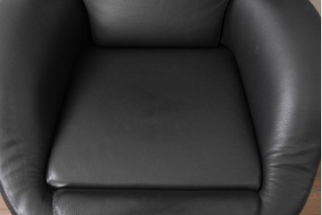 中古　美品　Cassina(カッシーナ)　本革　リクライニング　パーソナルチェア　K10 DODO(ドド)　ドドシェーズロング　定価約167万2千円　(R-090601)