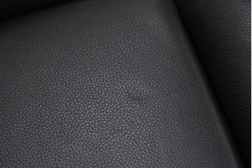 中古　美品　Cassina(カッシーナ)　本革　リクライニング　パーソナルチェア　K10 DODO(ドド)　ドドシェーズロング　定価約167万2千円　(R-090601)