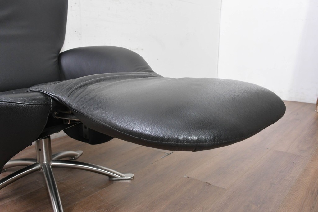 中古　美品　Cassina(カッシーナ)　本革　リクライニング　パーソナルチェア　K10 DODO(ドド)　ドドシェーズロング　定価約167万2千円　(R-090601)