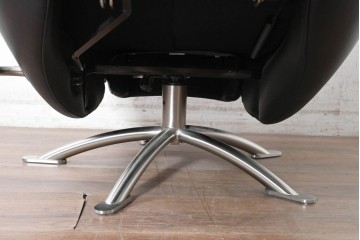 中古　美品　Cassina(カッシーナ)　本革　リクライニング　パーソナルチェア　K10 DODO(ドド)　ドドシェーズロング　定価約167万2千円　(R-090601)