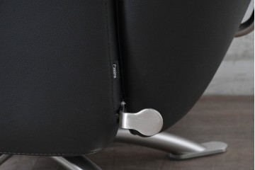 中古　美品　Cassina(カッシーナ)　本革　リクライニング　パーソナルチェア　K10 DODO(ドド)　ドドシェーズロング　定価約167万2千円　(R-090601)