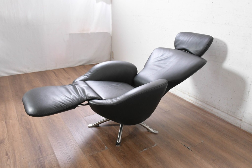 中古　美品　Cassina(カッシーナ)　本革　リクライニング　パーソナルチェア　K10 DODO(ドド)　ドドシェーズロング　定価約167万2千円　(R-090601)