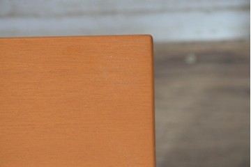 中古　美品　arflex(アルフレックス)　PORTO(ポルト)　天板の柔らかなカーブが印象的なネストサイドテーブル　定価約11万円　(R-090603)