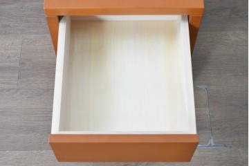 中古　美品　arflex(アルフレックス)　PORTO(ポルト)　天板の柔らかなカーブが印象的なネストサイドテーブル　定価約11万円　(R-090603)