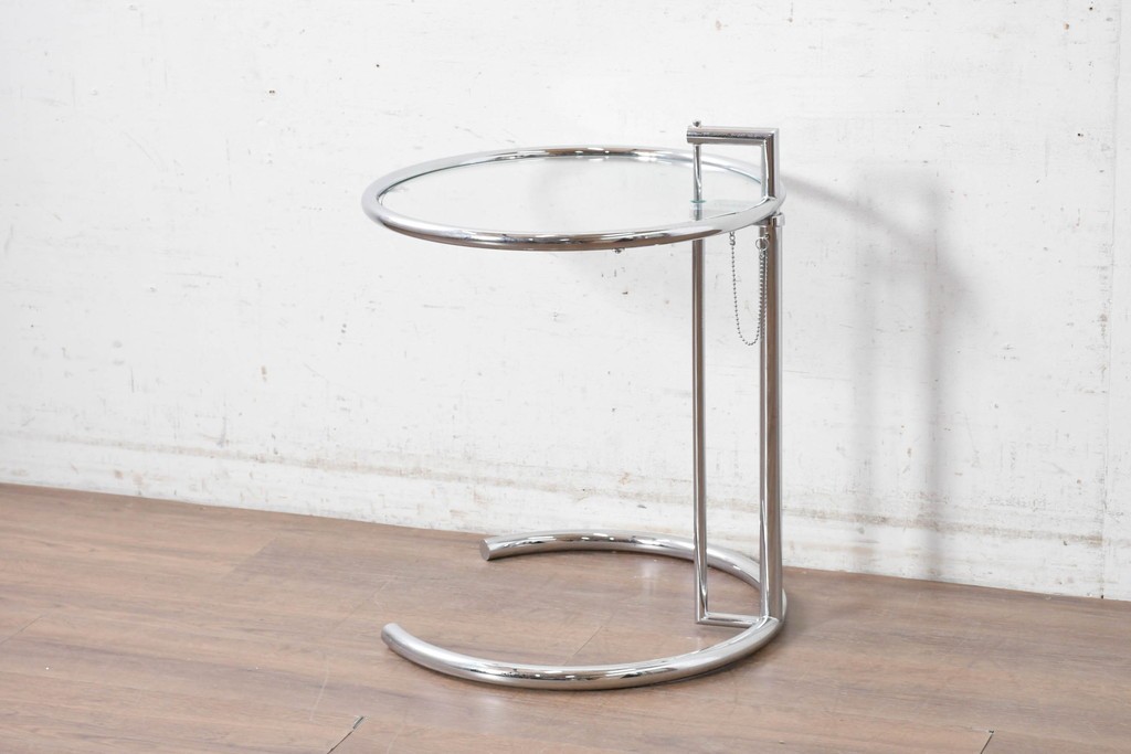 中古　美品　Cassina ixc.(カッシーナイクスシー)取り扱い　ClassiCon(クラシコン)　Eileen Gray(アイリーン・グレイ)　ADJUSTABLE TABLE(アジャスタブルテーブル)　E1027　サイドテーブル　定価約21万円　(R-090604)