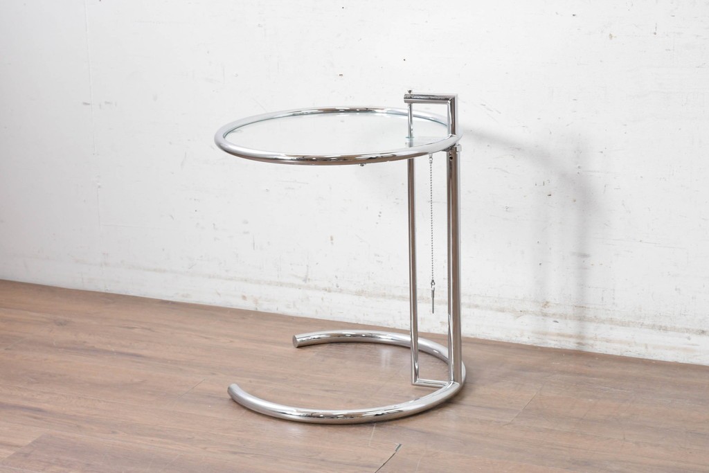 中古　美品　Cassina ixc.(カッシーナイクスシー)取り扱い　ClassiCon(クラシコン)　Eileen Gray(アイリーン・グレイ)　ADJUSTABLE TABLE(アジャスタブルテーブル)　E1027　サイドテーブル　定価約21万円　(R-090605)