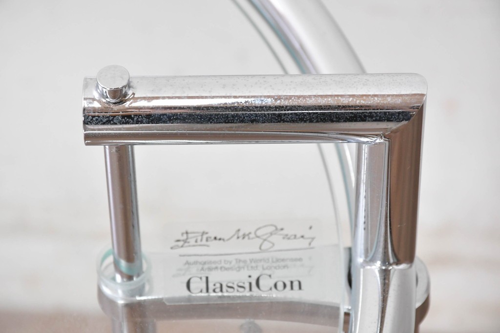 中古　美品　Cassina ixc.(カッシーナイクスシー)取り扱い　ClassiCon(クラシコン)　Eileen Gray(アイリーン・グレイ)　ADJUSTABLE TABLE(アジャスタブルテーブル)　E1027　サイドテーブル　定価約21万円　(R-090605)
